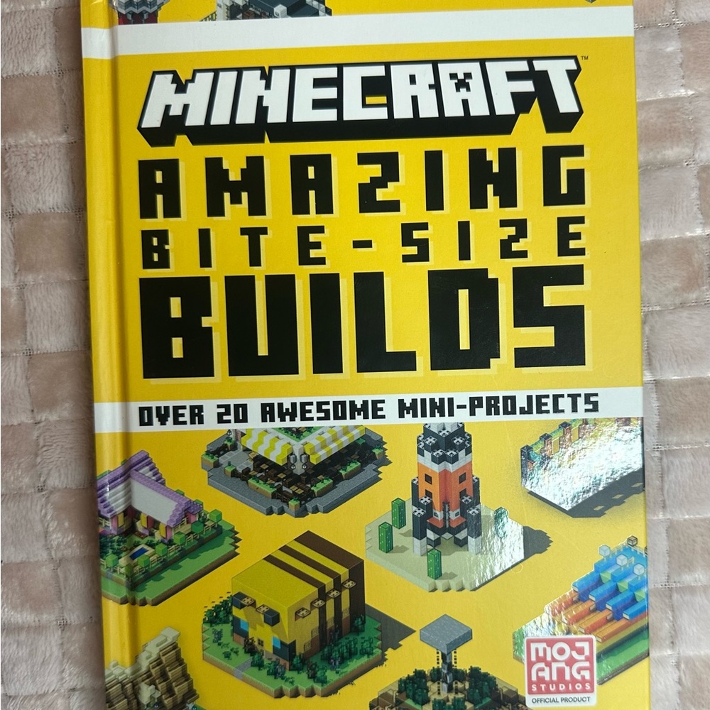 Minecraft Amazing Bite-Size Builds Book